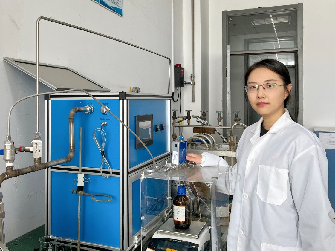 我院刘杨获评学校第十八届研究生“学术十杰”